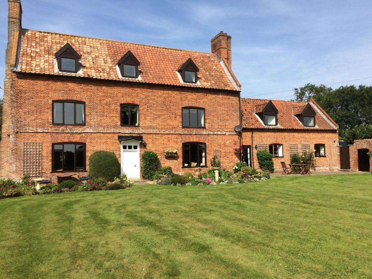 Dairy Cottage Cockley Cley Exterior photo